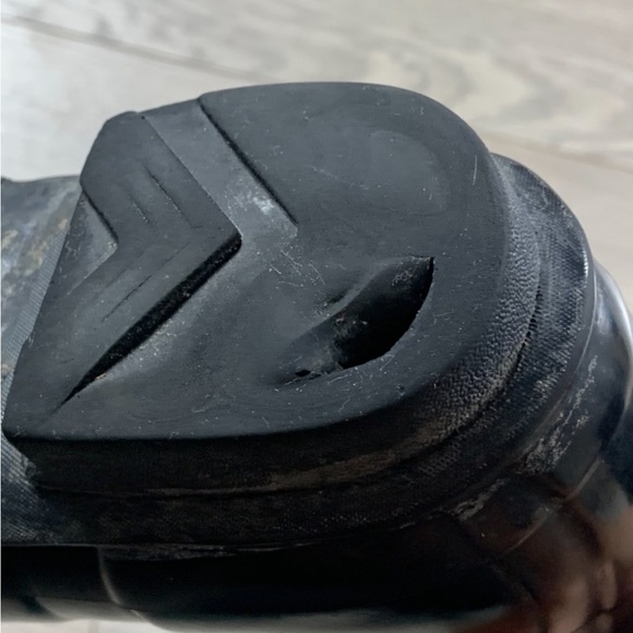 Hunter Black Original Tall Gloss Rain Boots - Picture 12 of 13